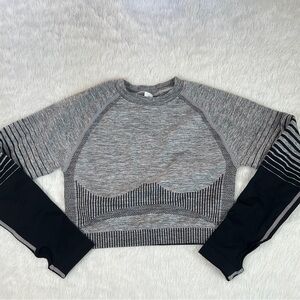 Work-out long-sleeve crop top size M